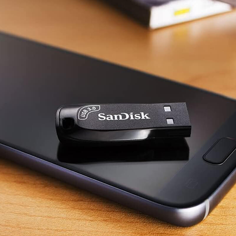 SanDisk Ultra Shift USB 3.0 100MB/s Flash Drive 32GB CZ410