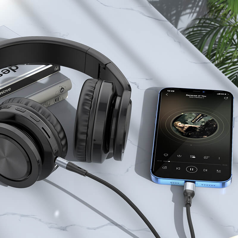 Hoco iP Silicone Digital Audio Conversion Cable UPA22