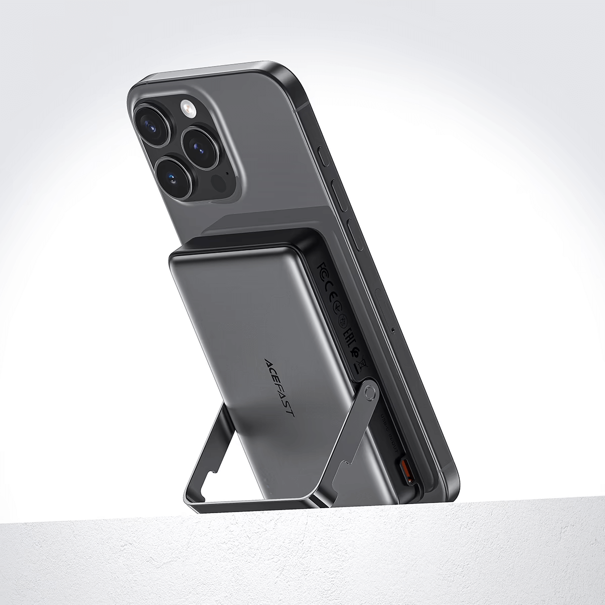 Acefast PD 22.5W MagSafe Power Bank with Built-in Stand 10000mAh M17