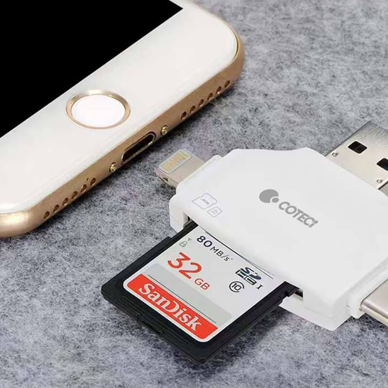 Mobie Universal 4-in-1 SD/TF Card Reader CS5132