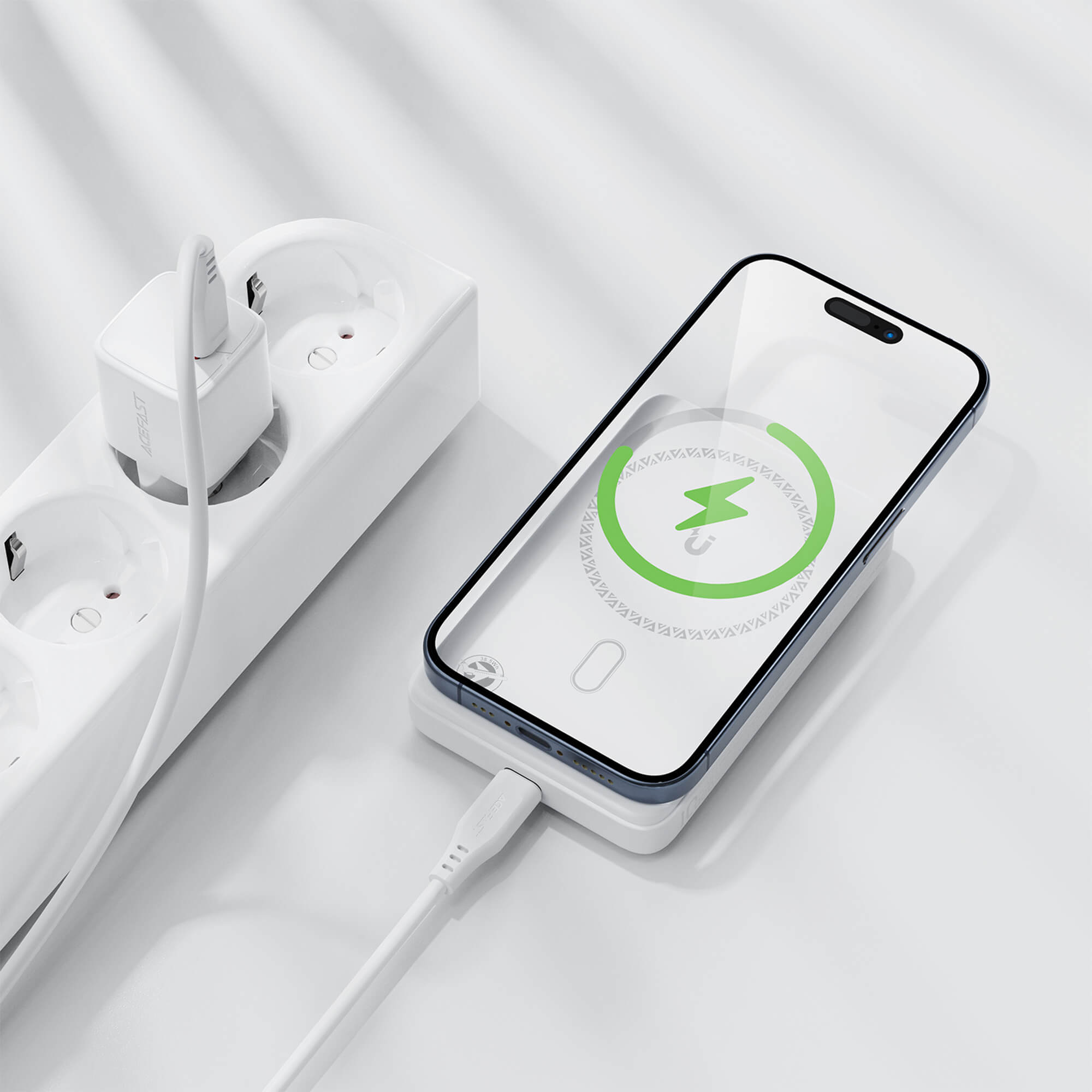 Acefast PD 20W Magnetic Wireless Power Bank 10000mAh M26