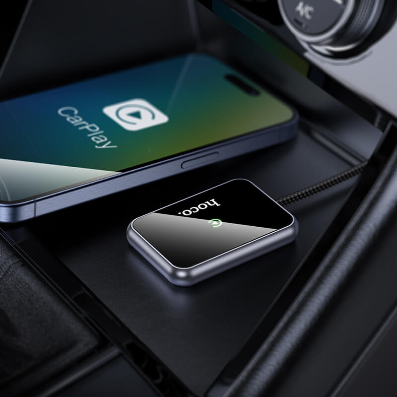 hoco Wireless CarPlay Adapter with USB-A Plug and USB-C Adapter HU1