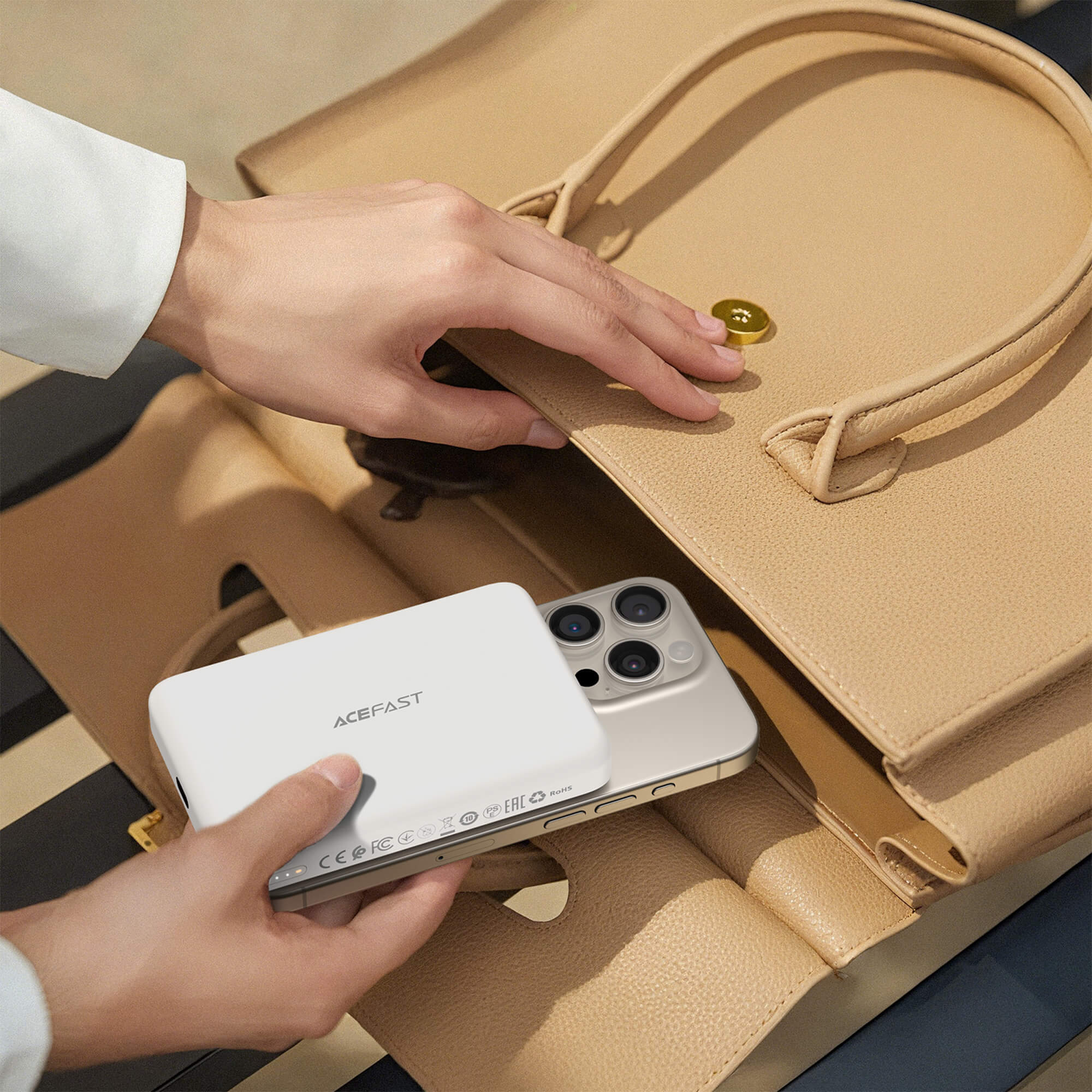 Acefast PD 20W Magnetic Wireless Power Bank 10000mAh M26