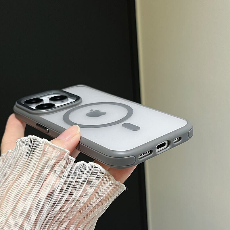 iPhone 13 Clarity Series Magsafe Ultra Thin Anti-Fingerprint Back Case