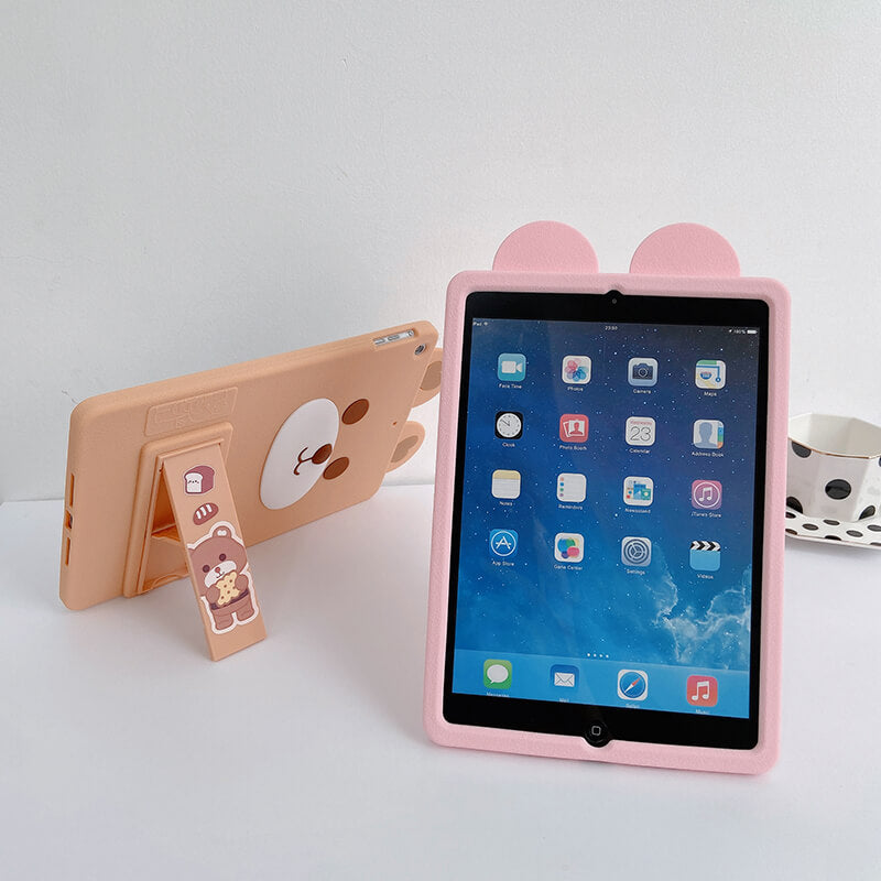 iPad 5th 9.7" 2017 Q Uncle Brown Bear Silicone iPad Case